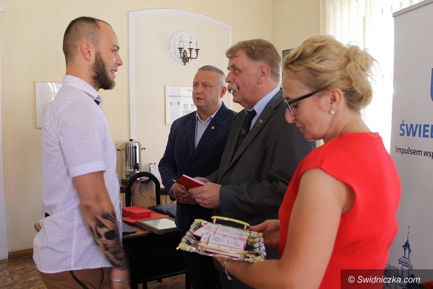 Świebodzice: Świebodzice przykładem dla innych