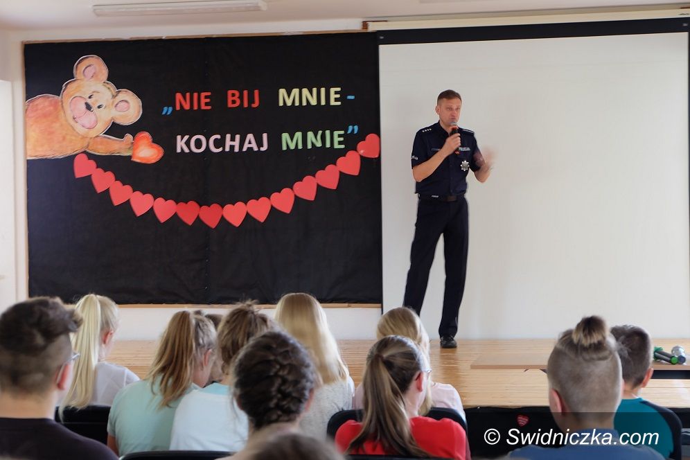 Świebodzice: „Świadomy Junior” w Szkole Podstawowej nr 2 w Świebodzicach