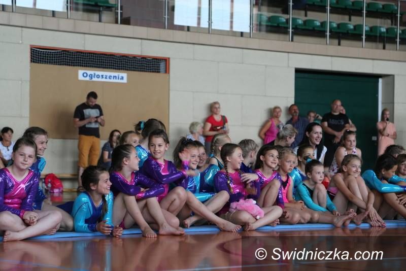 Żarów: Mistrzostwa w akrobatyce sportowej