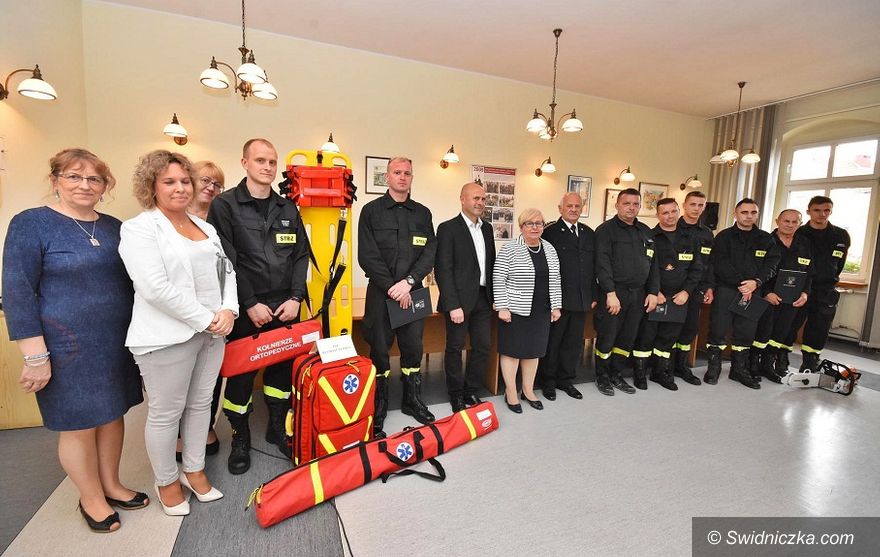 Gmina Świdnica: Strażacy ochotnicy otrzymali nowy sprzęt