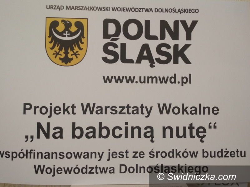 Żarów: Fundacja "Babcia i Dziadek" pomysłodawcą projektu "Na babciną nutę"