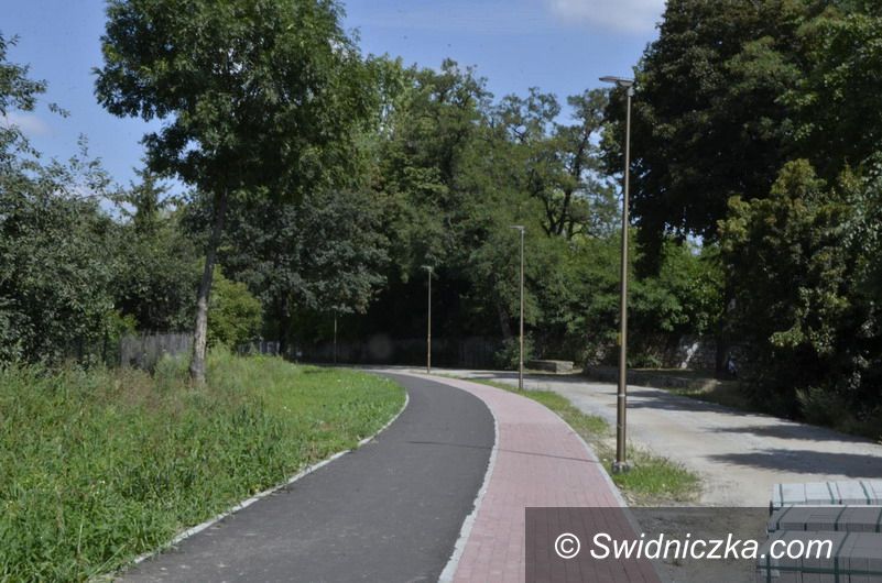 Żarów: Budowa ścieżek rowerowych na finiszu