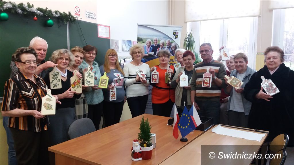 Świdnica: Zajęcia szkoleniowo – warsztatowe dla świdnickich seniorów
