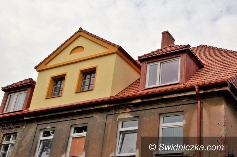 Żarów: Budynek przy ul. Zamkowej w Żarowie po odbiorze technicznym