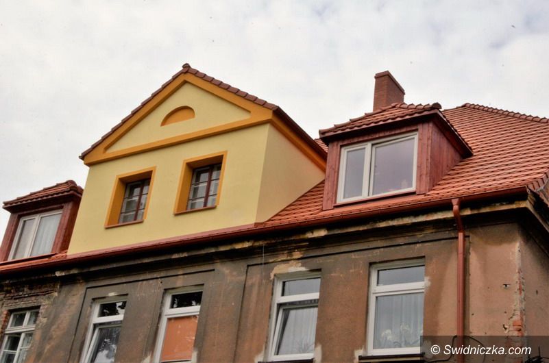 Żarów: Budynek przy ul. Zamkowej w Żarowie po odbiorze technicznym