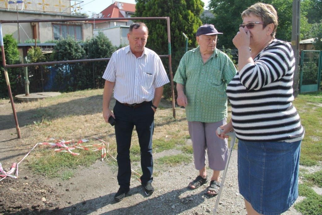 Świebodzice: Na ulicy Wiejskiej w Świebodzicach się wiele dzieje