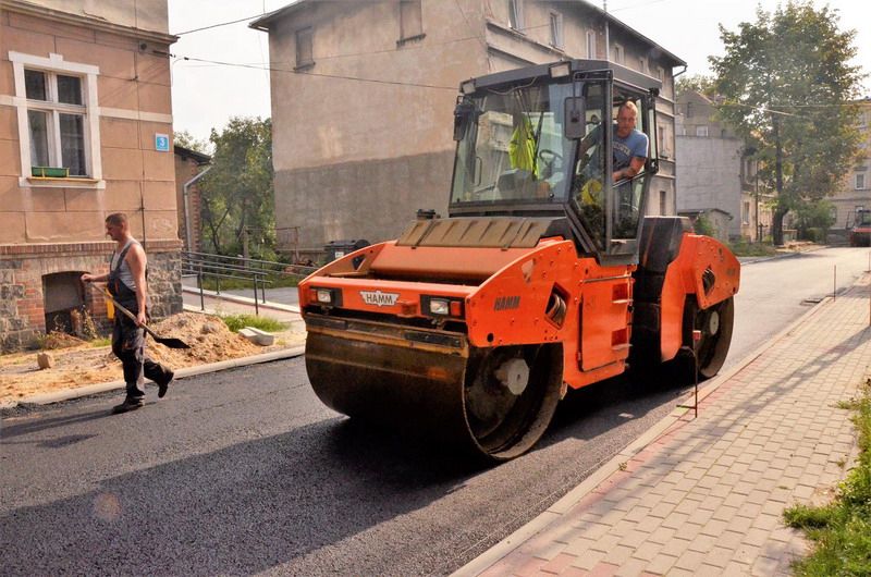 Żarów: Ulica Kopernika w Żarowie po remoncie