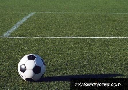 REGION: IV liga piłkarska (grupa zachód): Zadyszka AKS–u
