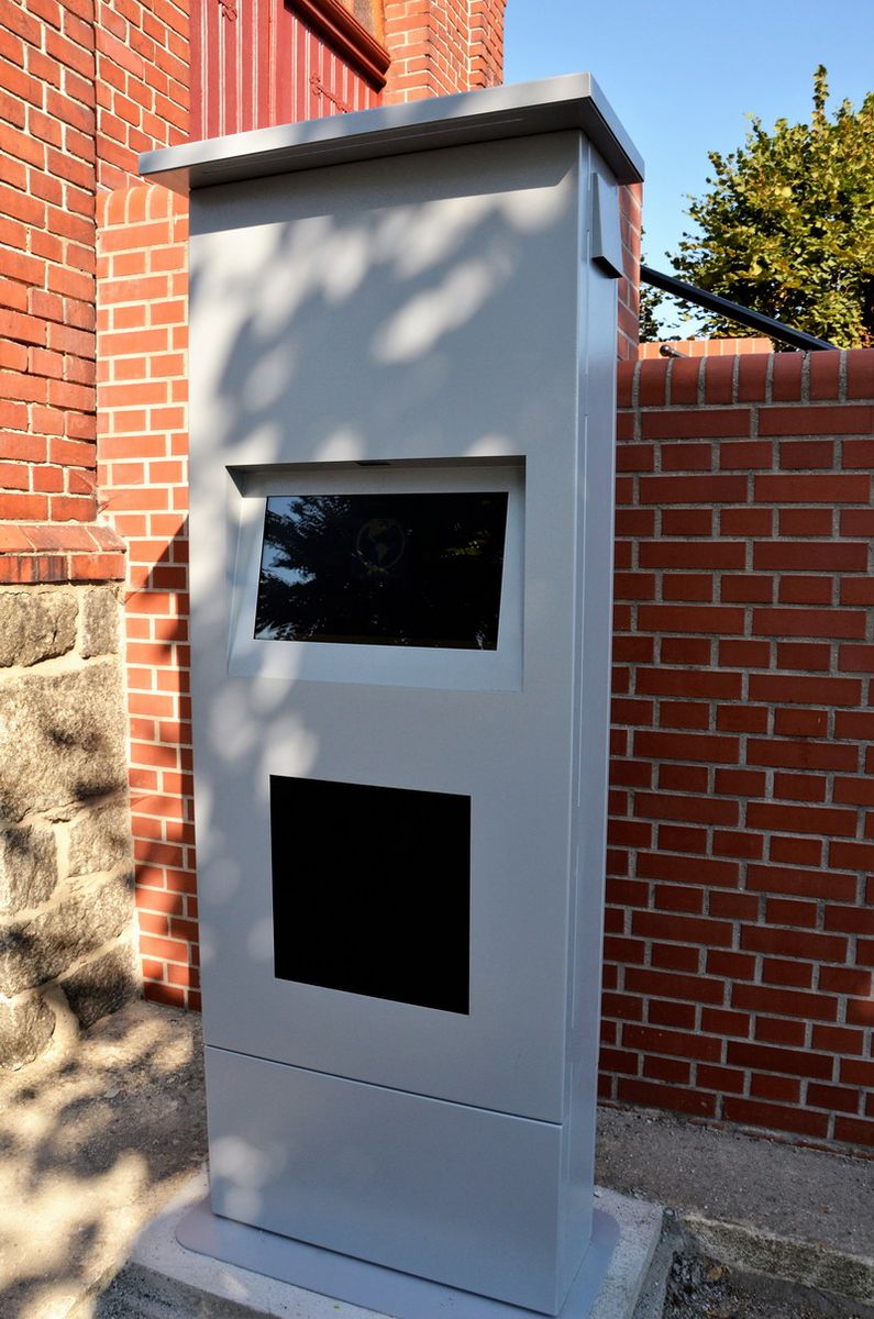 Żarów: Infokiosk na cmentarzu komunalnym