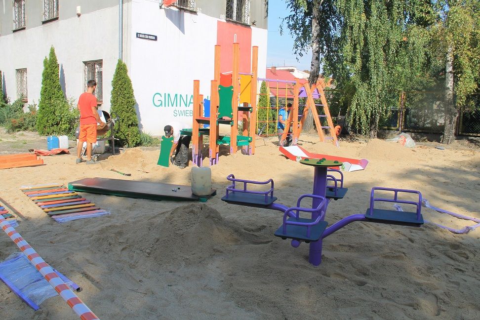 Świebodzice: Nowe place zabaw