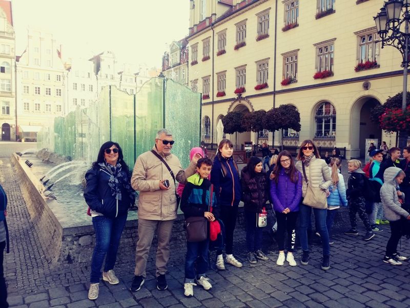 Strzegom: Projekt Erasmus+ 2018–2020 – „Budowanie mostów poprzez muzykę” w PSP nr 4 w Strzegomiu