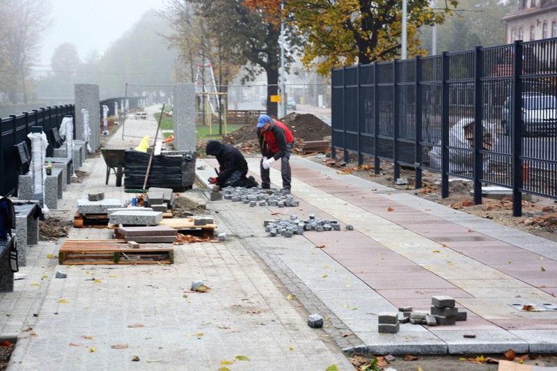Strzegom: Graby odzyskują swój blask