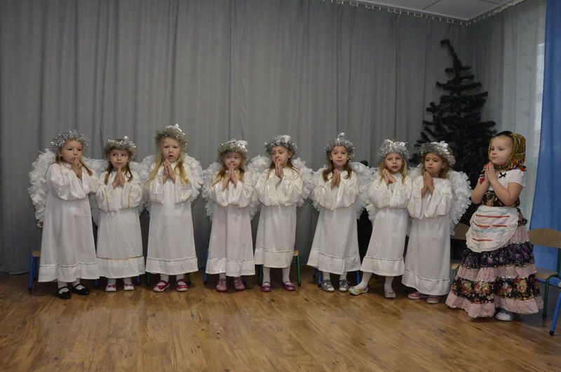 Żarów: Przy wigilijnym stole z przedszkolakami
