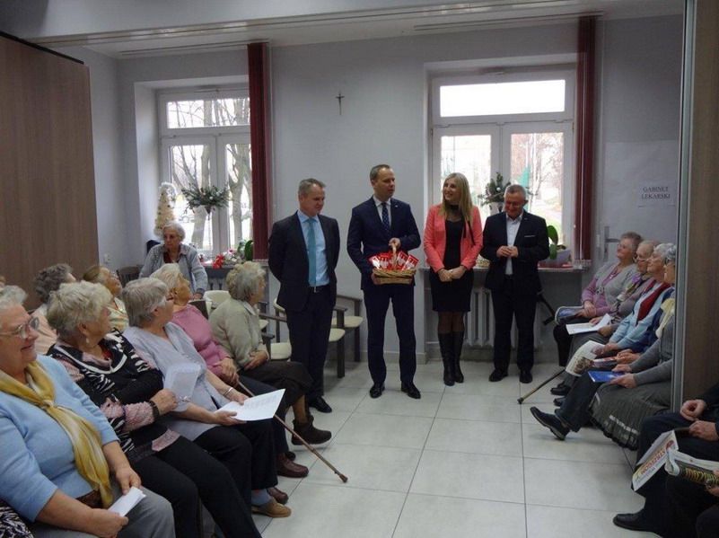 Strzegom: Świąteczna wizyta w DDP „Senior–Wigor”