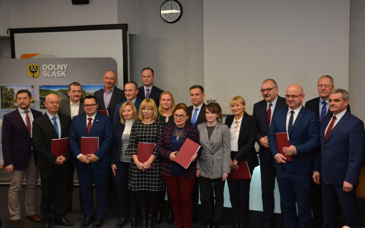 Rogoźnica: Pałac w Rogoźnicy czeka renowacja
