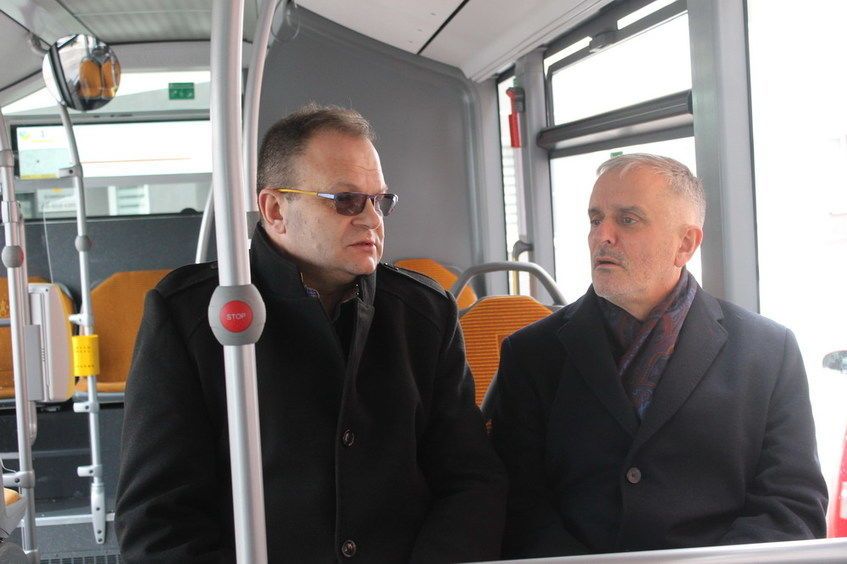 Świebodzice: Jazda testowa nowym autobusem