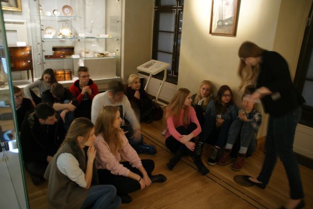 Świebodzice: Uczniowie LO w Świebodzicach w Muzeum Pana Tadeusza we Wrocławiu