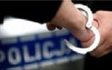 Świdnica: Poszukiwany z dożywotnim zakazem kierowania pojazdami został zatrzymany przez świdnickich policjantów