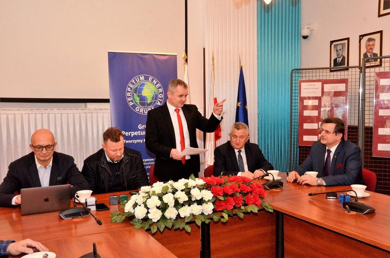 REGION: Powstał Klaster Odnawialnych Źródeł Energii Wzgórz Strzegomskich