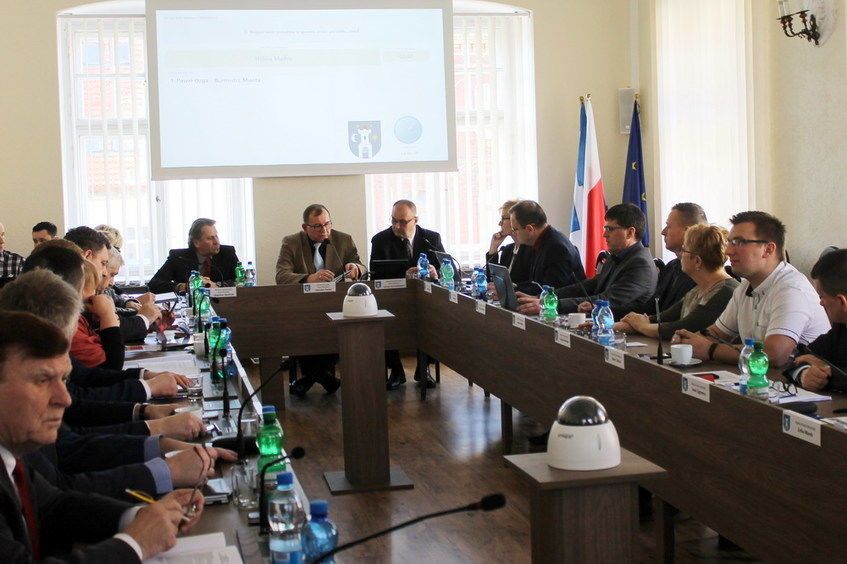 Świebodzice: Po sesji Rady Miasta w Świebodzicach