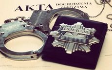 Świebodzice: Kierowca z zakazem, a pasażer z narkotykami