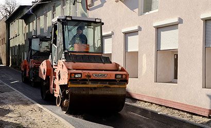 Żarów: Ulica Sportowa z nową nawierzchnią