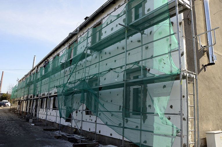 Żarów: Trwa rewitalizacja budynków na terenie miasta Żarów