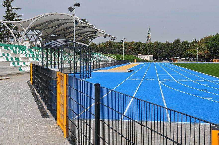 Świdnica: Świdnicki stadion miejski w finale ogólnopolskiego konkursu „Modernizacja Roku 2018”. Trwa głosowanie internautów