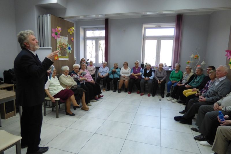 Strzegom: "Senior–Wigor": spotkanie autorskie ze Zbigniewem Kołbą