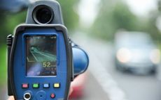 Świdnica: Stracił prawo jazdy, bo w terenie zabudowanym jechał z prędkością 117 km/h