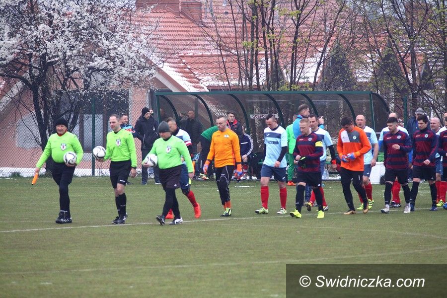 REGION: Piłkarska klasa B (grupa I): Lider z Mrowin powstrzymany