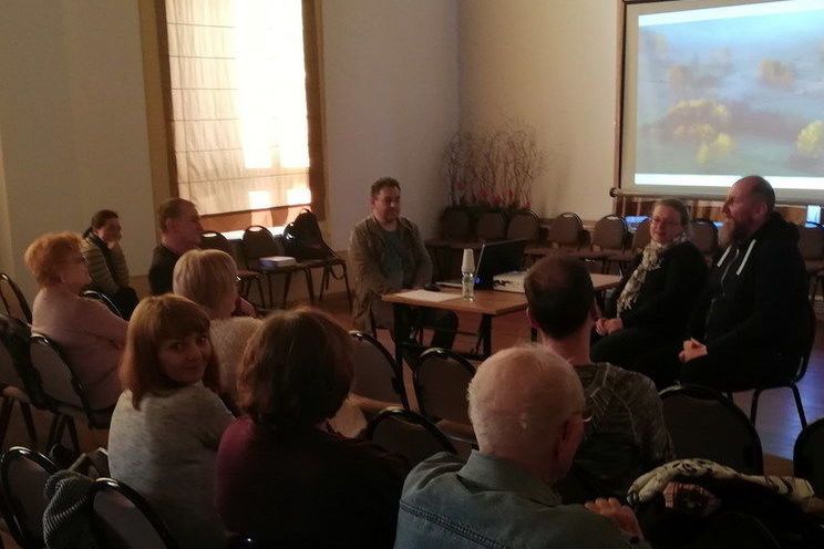 Świebodzice: Spotkanie "O pasji fotografowania" w MDK