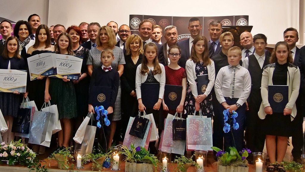 Krzyżowa: Najzdolniejsi młodzi muzycy nagrodzeni stypendiami