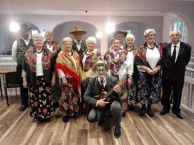 Żarów: Senyor Rici na IX Przeglądzie Piosenki Uniwersytetów III Wieku