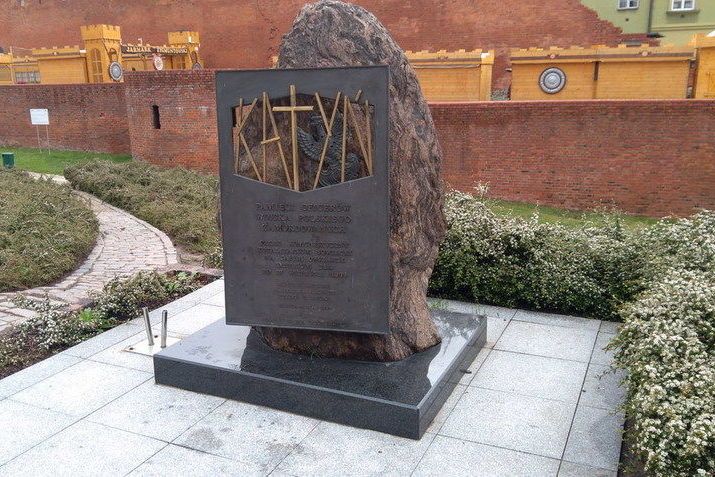 Świebodzice: Świebodziccy licealiści w Muzeum Powstania Warszawskiego w Warszawie