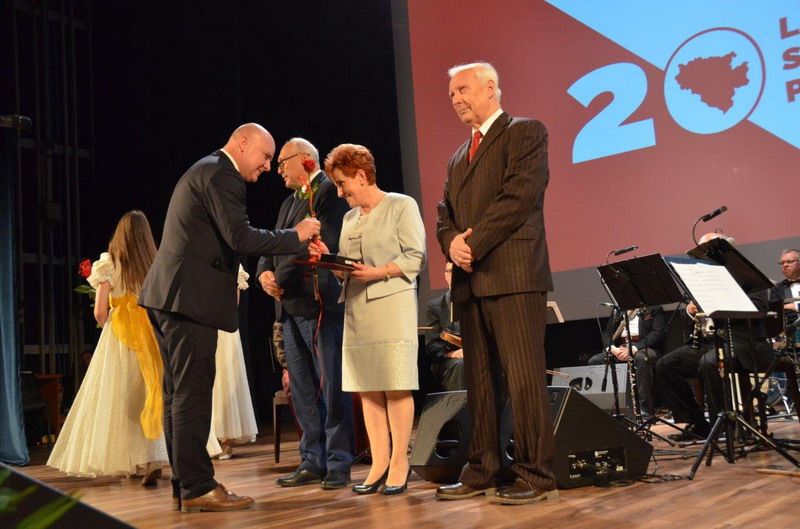 powiat świdnicki: 20 lecie samorządu powiatowego