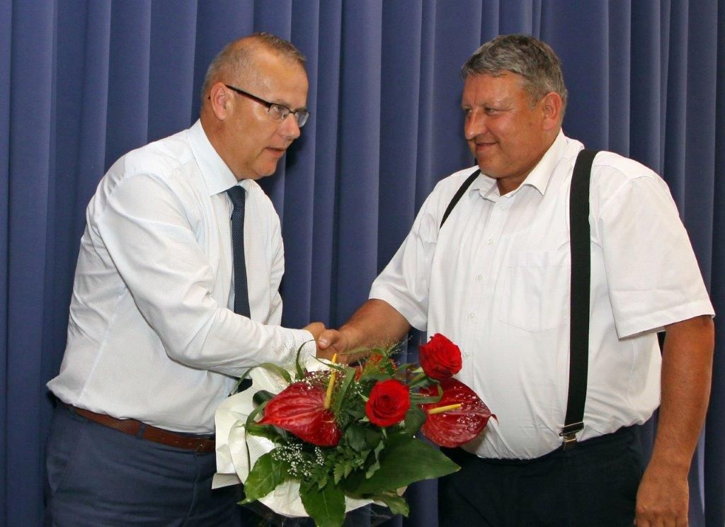 Dobromierz: Wójt z absolutorium i wotum zaufania