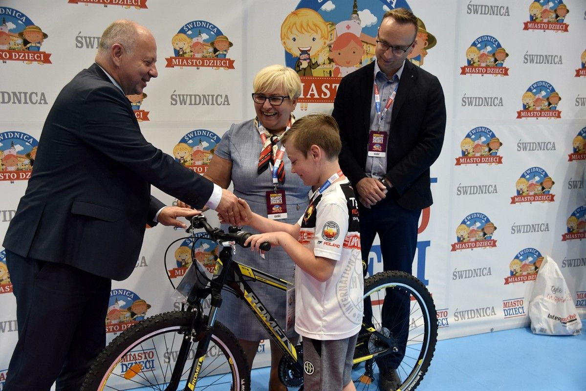 Świdnica/powiat świdnicki: Półkolonie popularne