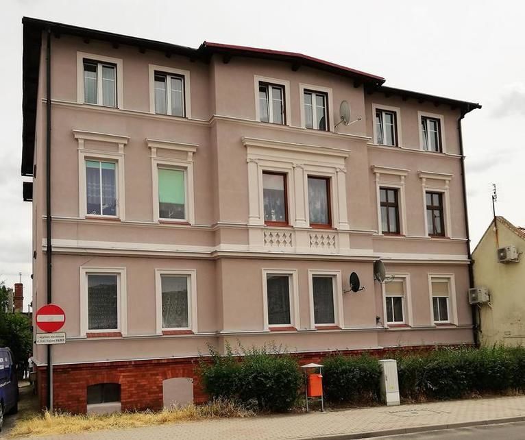 Żarów: Remonty budynków