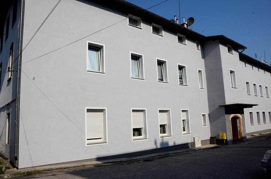 Żarów: Odnowione budynki