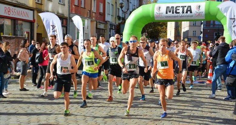 Strzegom: Pobiegli w Półmaratonie