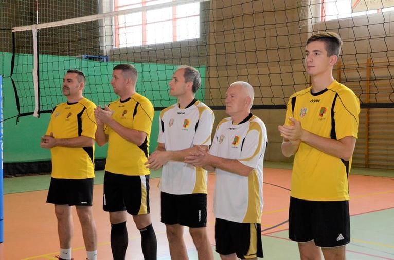 Żarów: Siatkarze zagrali