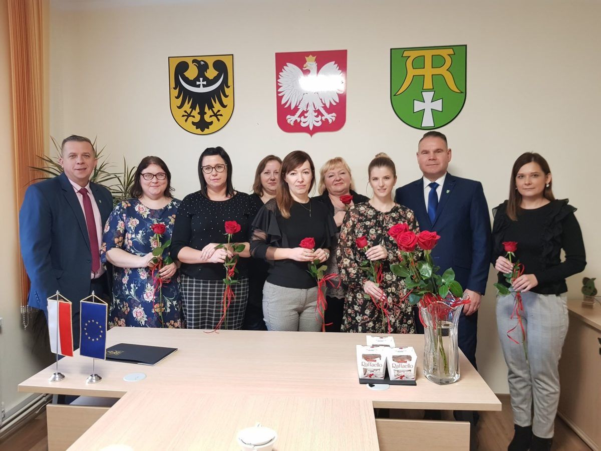 Gmina Marcinowice: Życzenia dla pracowników