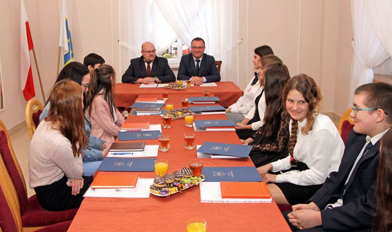 Gmina Dobromierz: Młodzi pracują