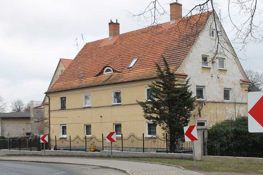 Świebodzice: Nowe ogrodzenie