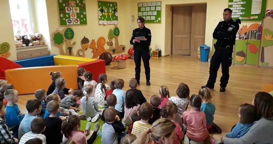 Jaroszów: Profilaktycznie dla uczniów
