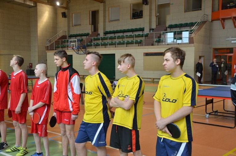 Żarów: Mrowiny za Nysą