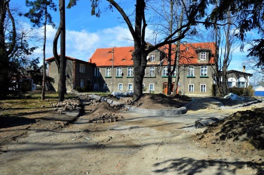 Świebodzice: Odnawiają park