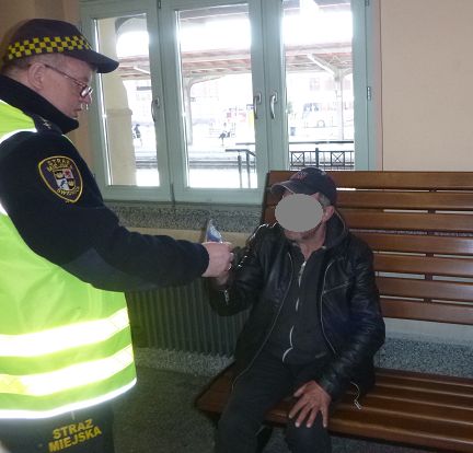 Świdnica: Harcerze uszyli maseczki