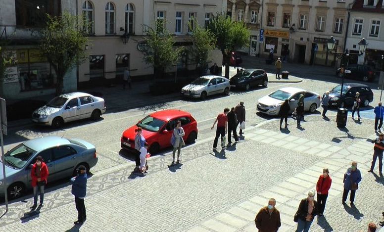 Świebodzice: Tysiąc maseczek